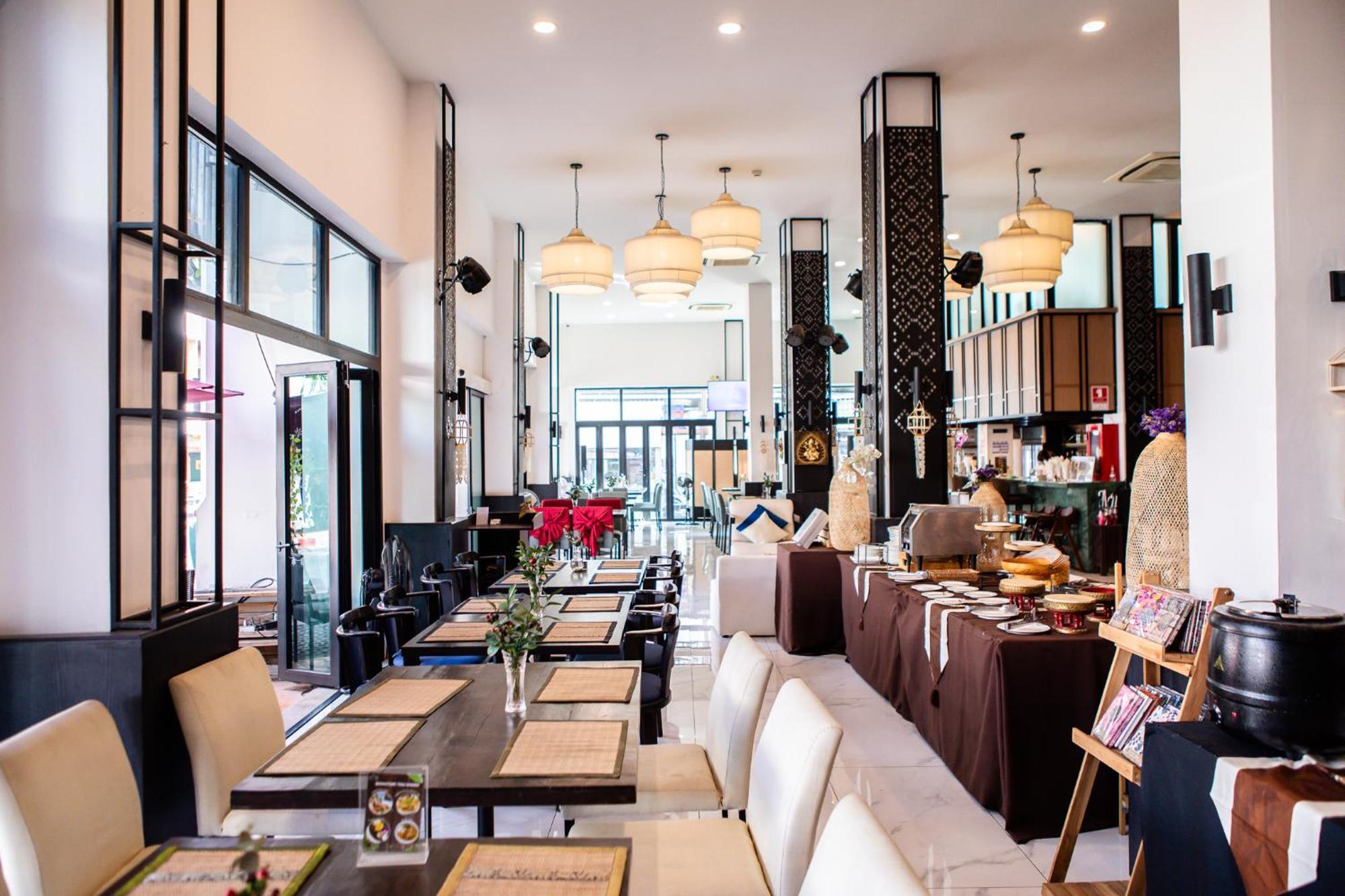 The Experience Walking Street Chiang Mai Hotel Buitenkant foto