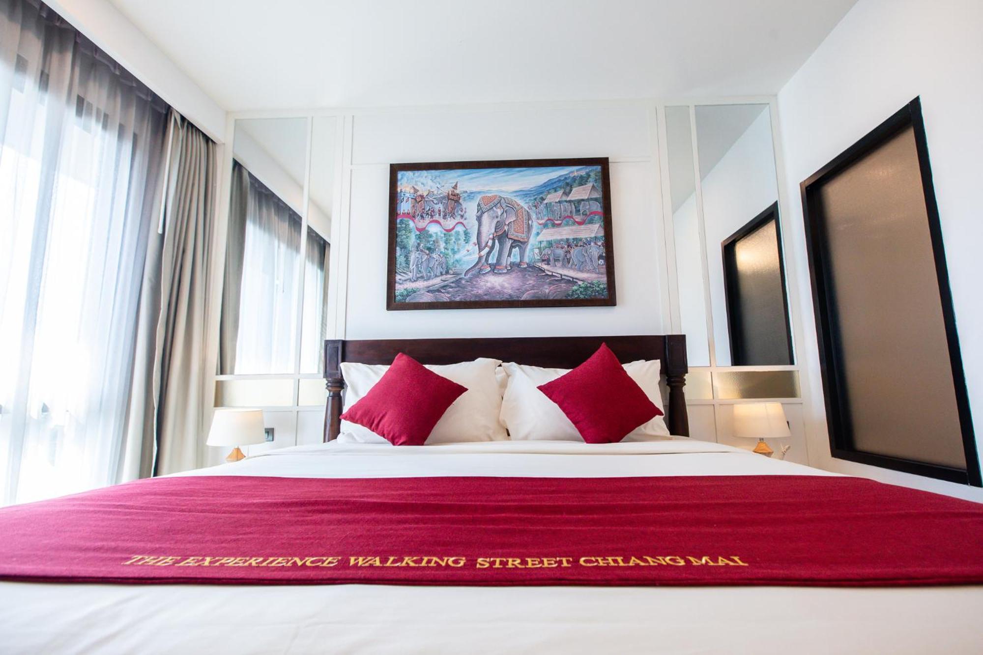 The Experience Walking Street Chiang Mai Hotel Buitenkant foto