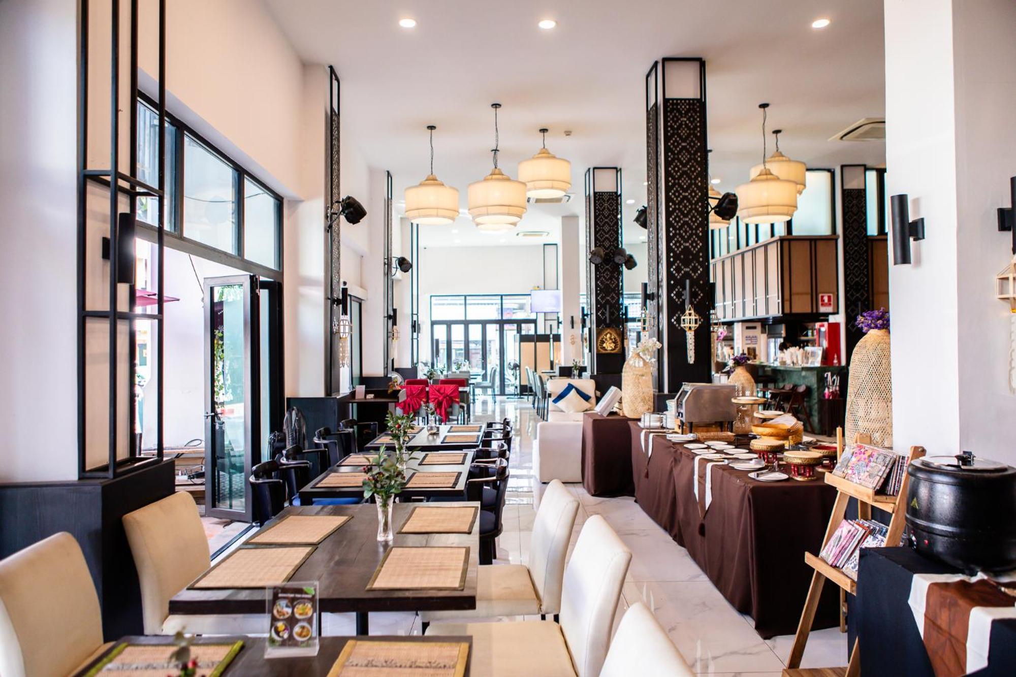 The Experience Walking Street Chiang Mai Hotel Buitenkant foto