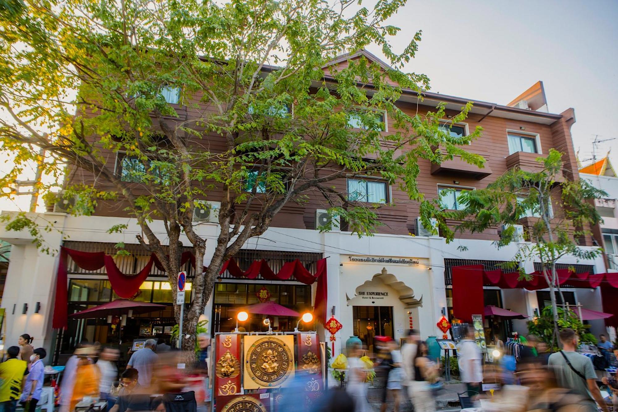 The Experience Walking Street Chiang Mai Hotel Buitenkant foto